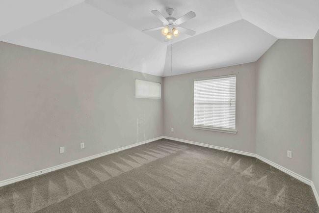 9102 Hogan Drive, Rowlett, TX 75089