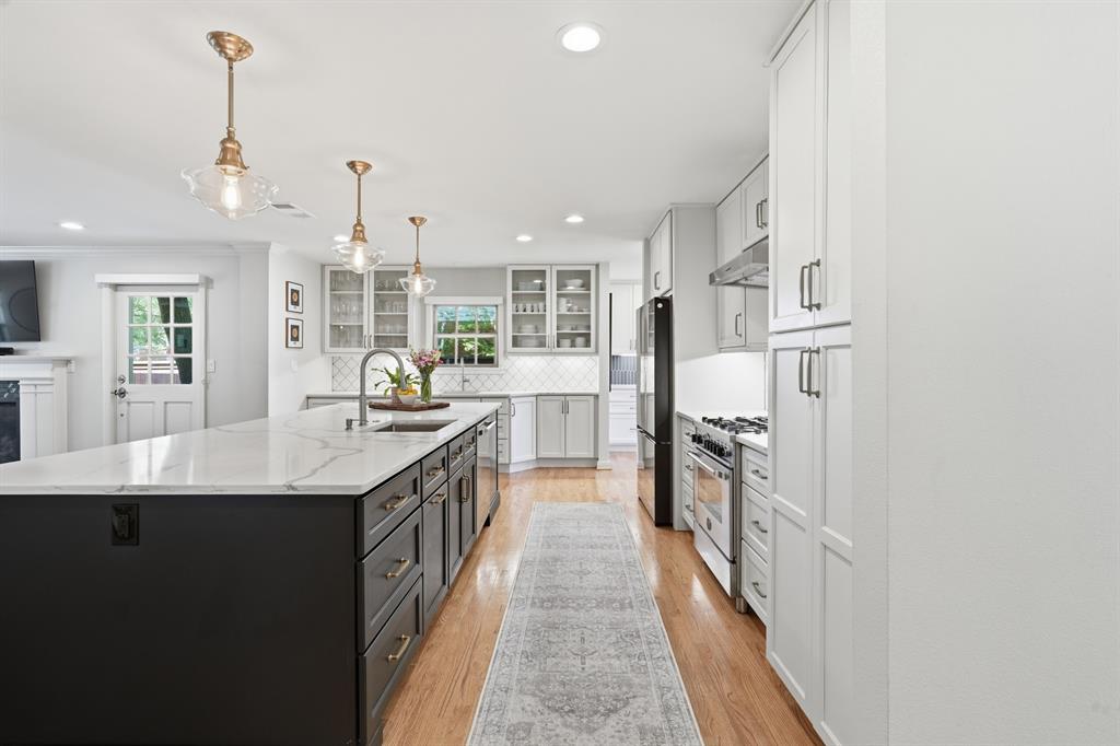 6120 Kenwood Avenue, Dallas, TX 75214