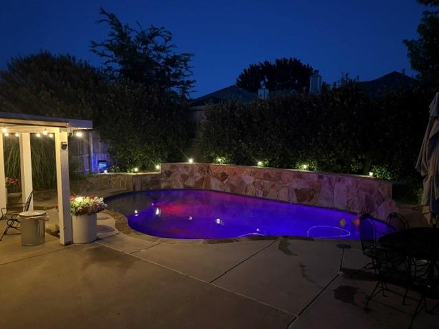night view w lights