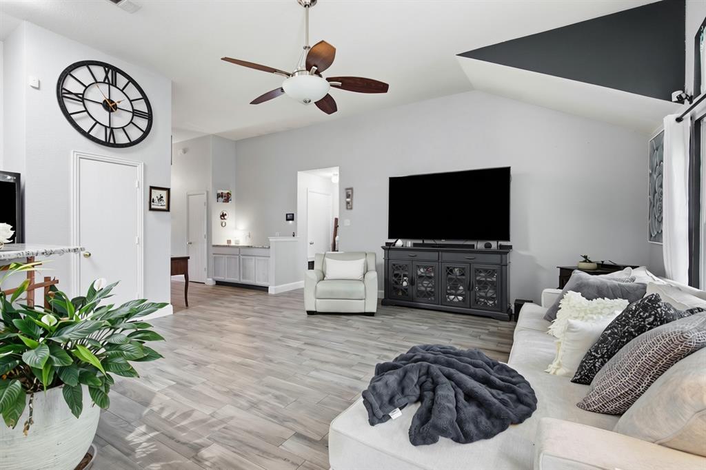 600 Crystal Falls Drive, McKinney, TX 75071