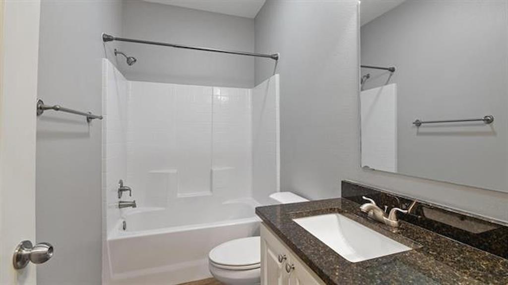2927 Meadow Brook Trail, Tyler, TX 75701