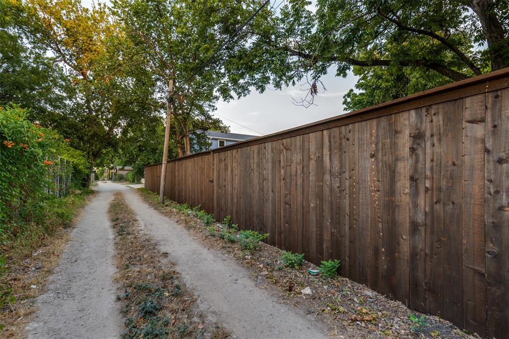 New 8-ft Privacy Fence