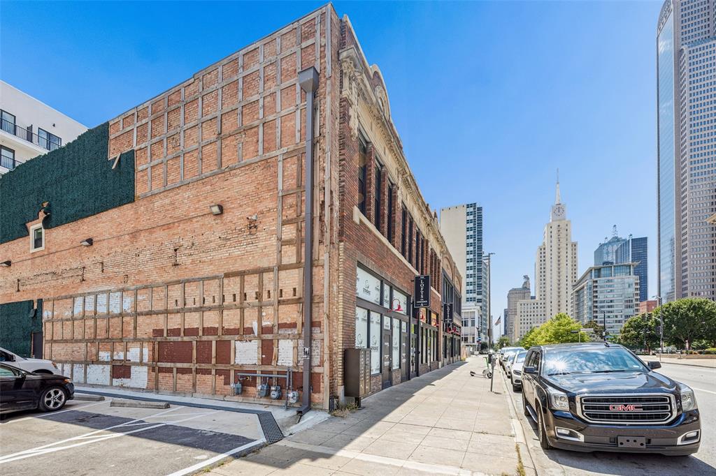 2010 Commerce Street, #B202, Dallas, TX 75201