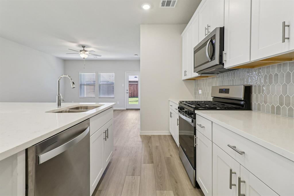 Photo is not of the actual home, but is an inspirational photo of builder’s model home and may depict options, furnishings, and/or decorator features that are not included.