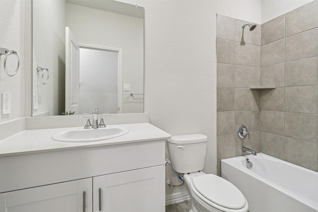 Photo is not of the actual home, but is an inspirational photo of builder’s model home and may depict options, furnishings, and/or decorator features that are not included.