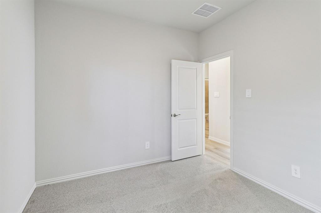 Photo is not of the actual home, but is an inspirational photo of builder’s model home and may depict options, furnishings, and/or decorator features that are not included.