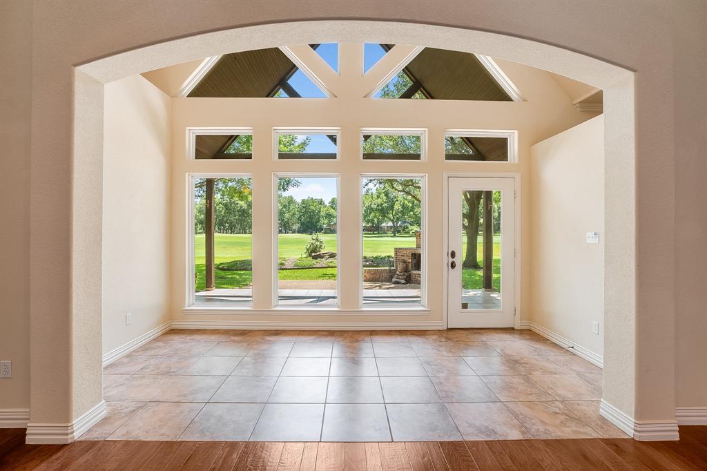 5809 Nutcracker Drive, Granbury, TX 76049