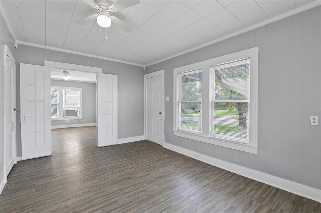 2821 Gladstone Drive, Dallas, TX 75211 2821 Gladstone Drive, Dallas, TX 75211