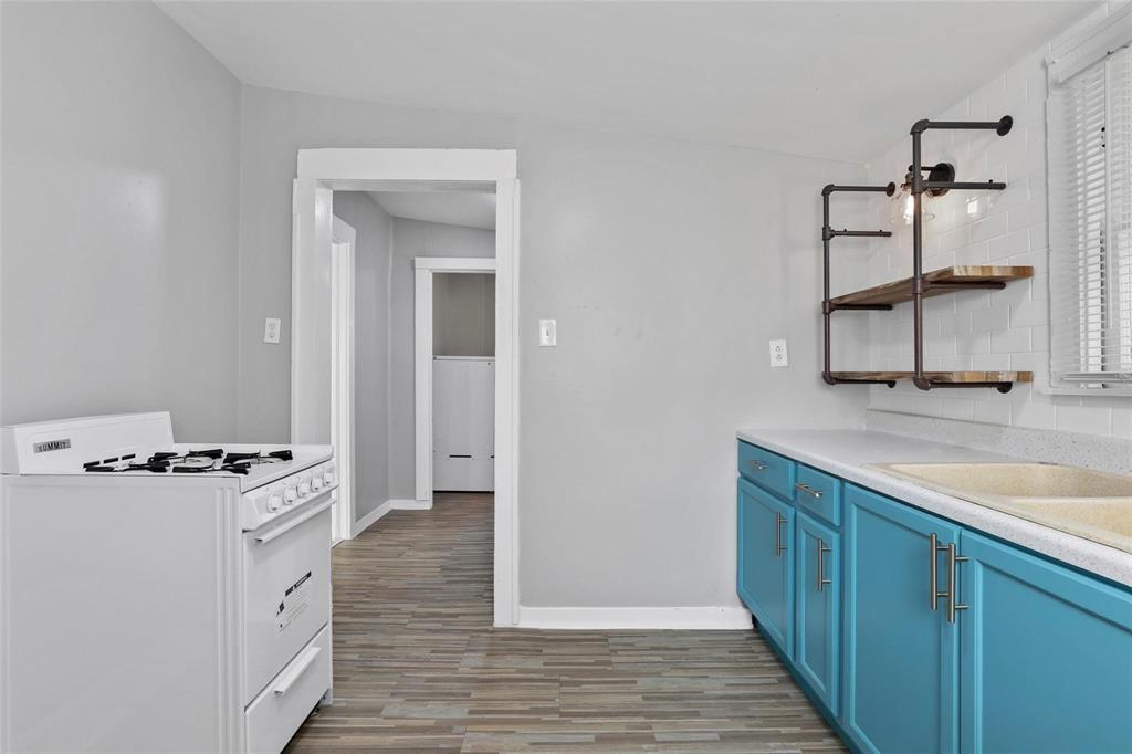 2821 Gladstone Drive, Dallas, TX 75211 2821 Gladstone Drive, Dallas, TX 75211
