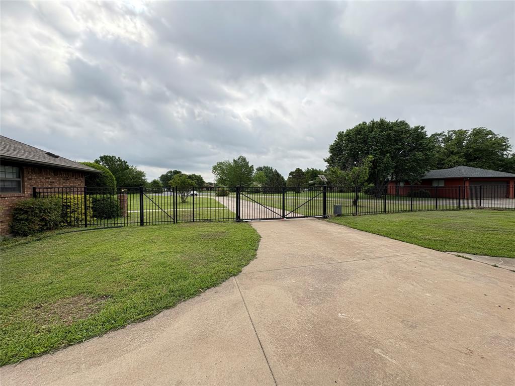 10694 Rose Garden Court, McKinney, TX 75072