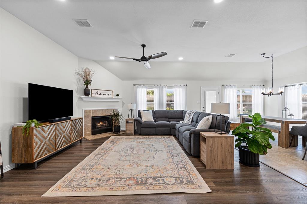 6401 Orange Blossom Drive, Midlothian, TX 76065