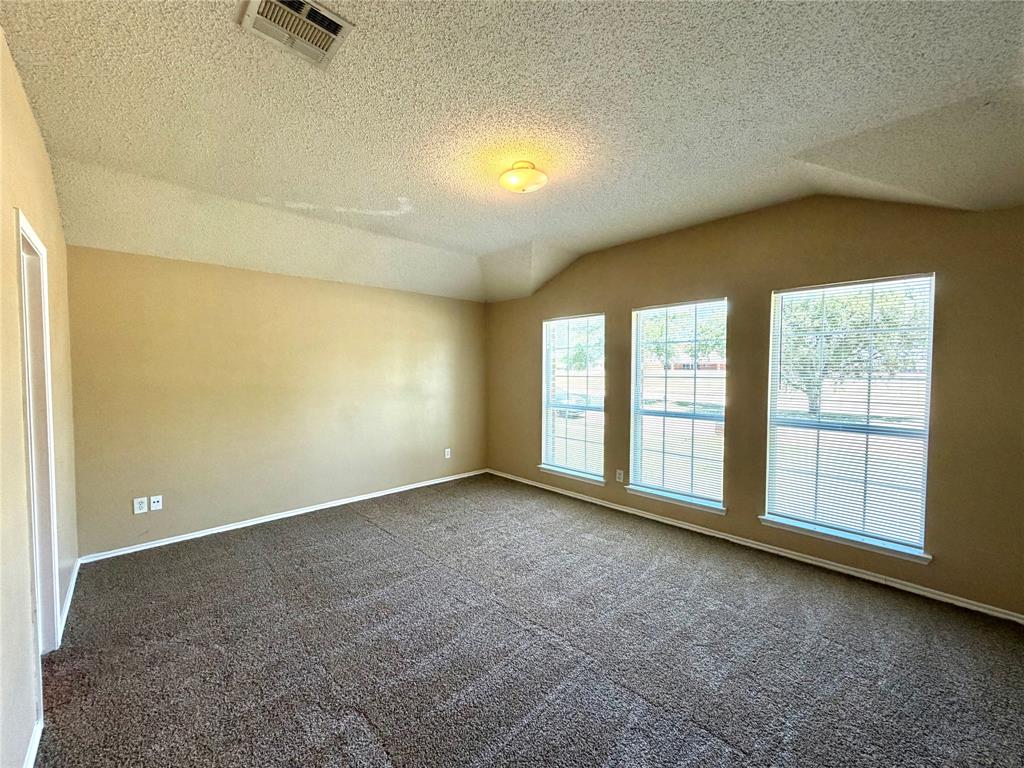 185 Rolling Court, Lancaster, TX 75146