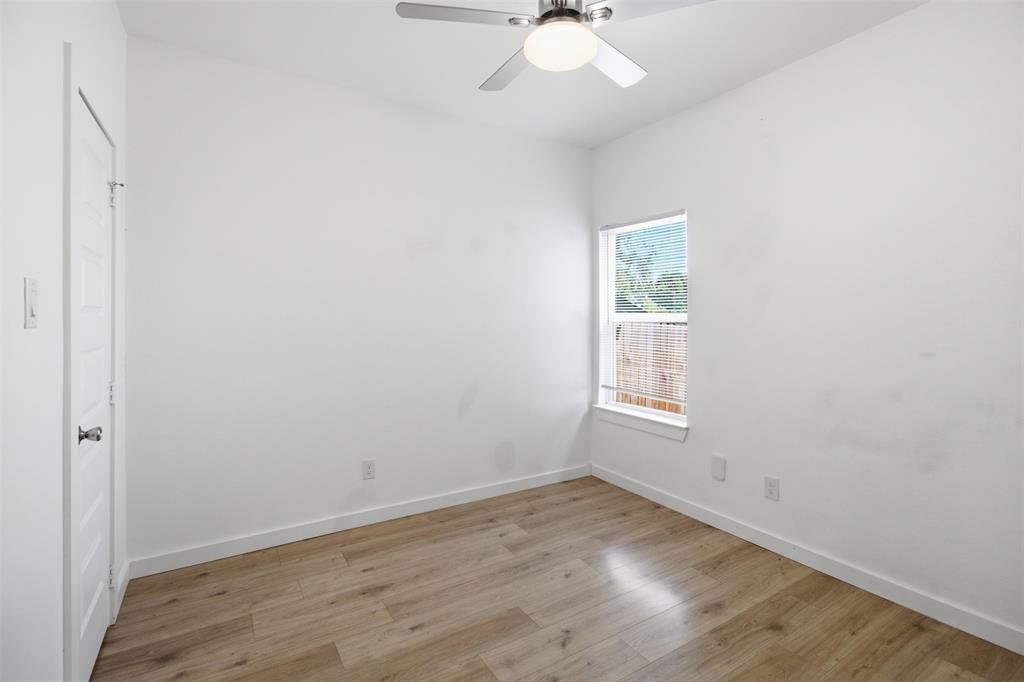 111 Newton Lane, Gun Barrel City, TX 75156