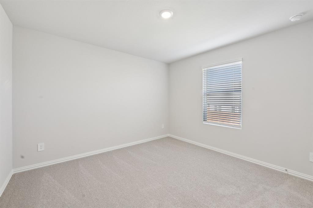 Photo is not of the actual home, but is an inspirational photo of builder’s model home and may depict options, furnishings, and/or decorator features that are not included.