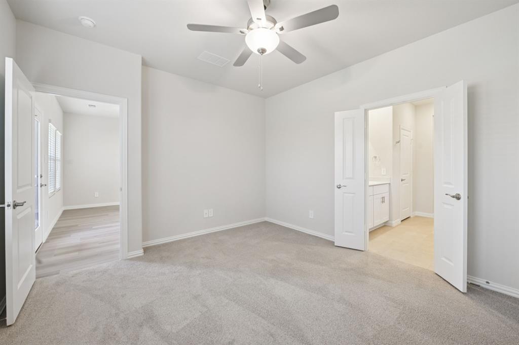 Photo is not of the actual home, but is an inspirational photo of builder’s model home and may depict options, furnishings, and/or decorator features that are not included.