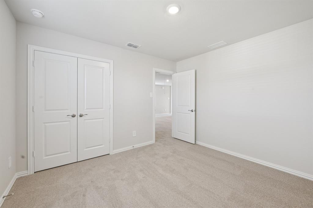 Photo is not of the actual home, but is an inspirational photo of builder’s model home and may depict options, furnishings, and/or decorator features that are not included.