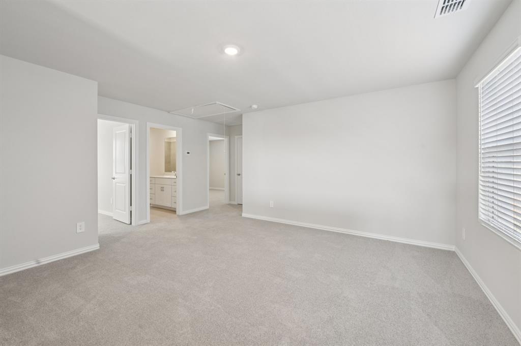 Photo is not of the actual home, but is an inspirational photo of builder’s model home and may depict options, furnishings, and/or decorator features that are not included.