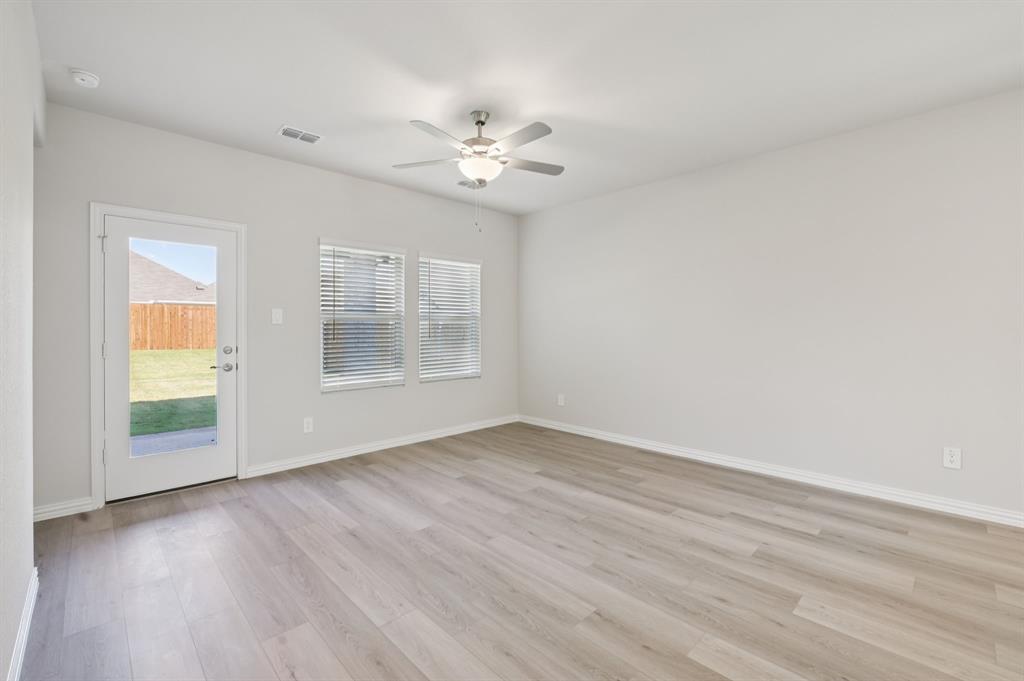 Photo is not of the actual home, but is an inspirational photo of builder’s model home and may depict options, furnishings, and/or decorator features that are not included.