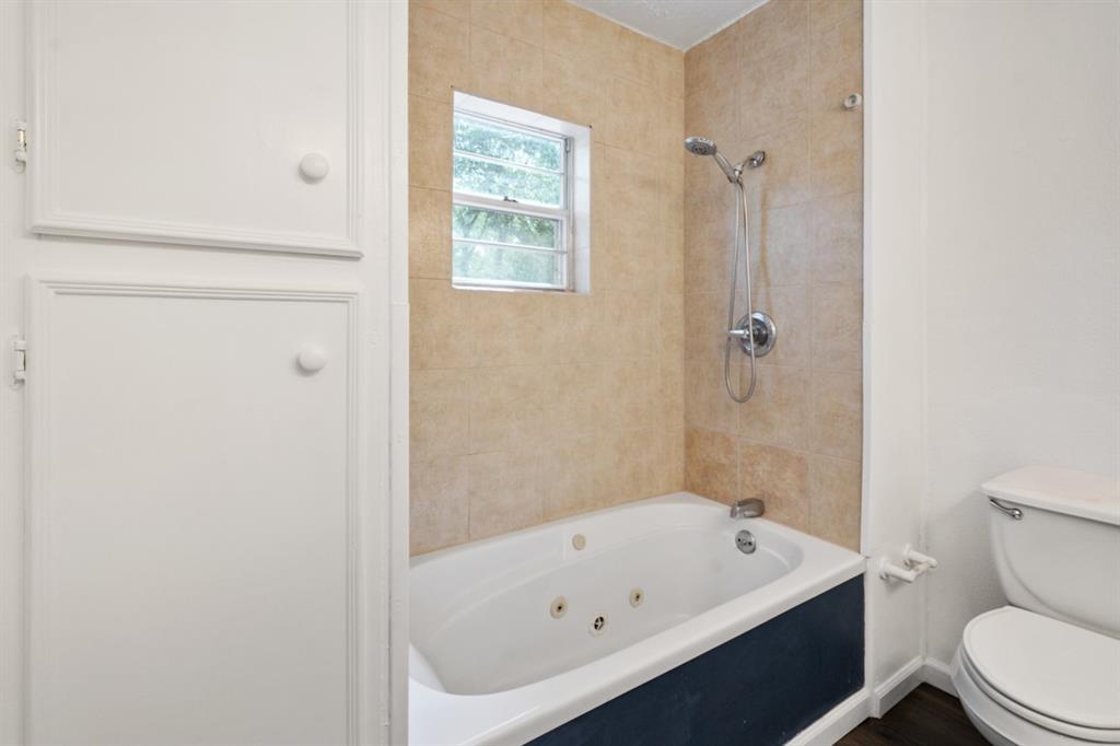 14224 Daniel Boone Lane, Log Cabin, TX 75148