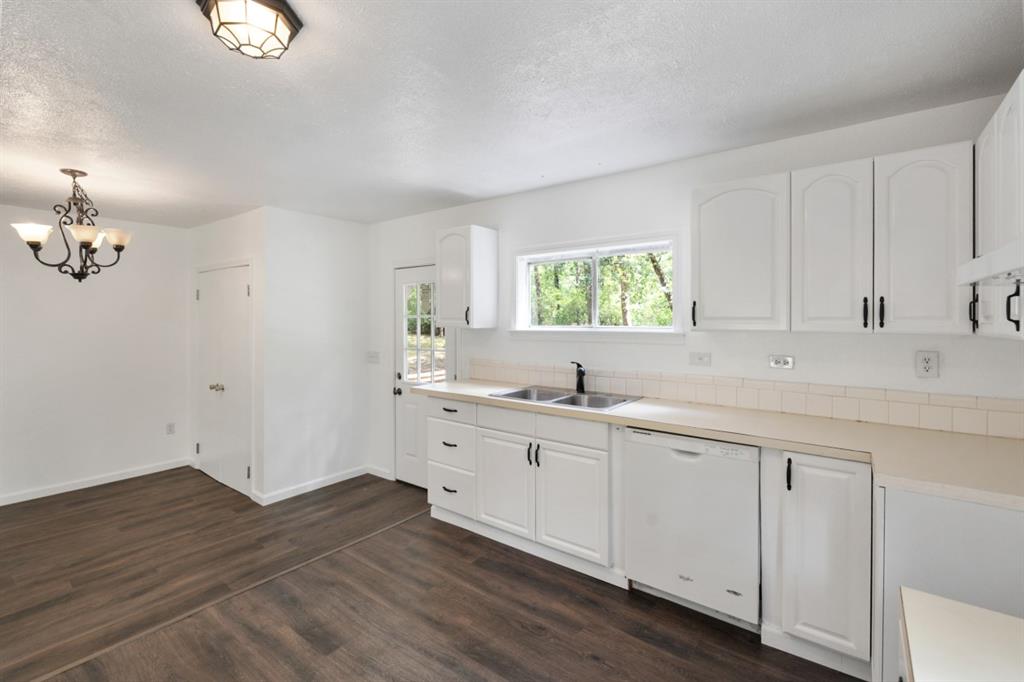 14224 Daniel Boone Lane, Log Cabin, TX 75148