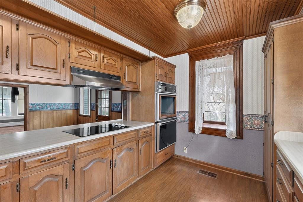 604 Johnson Street, Terrell, TX 75160
