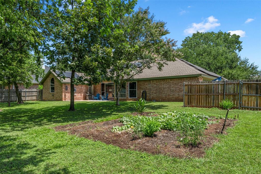 9408 Silverthorn Drive, Waco, TX 76708