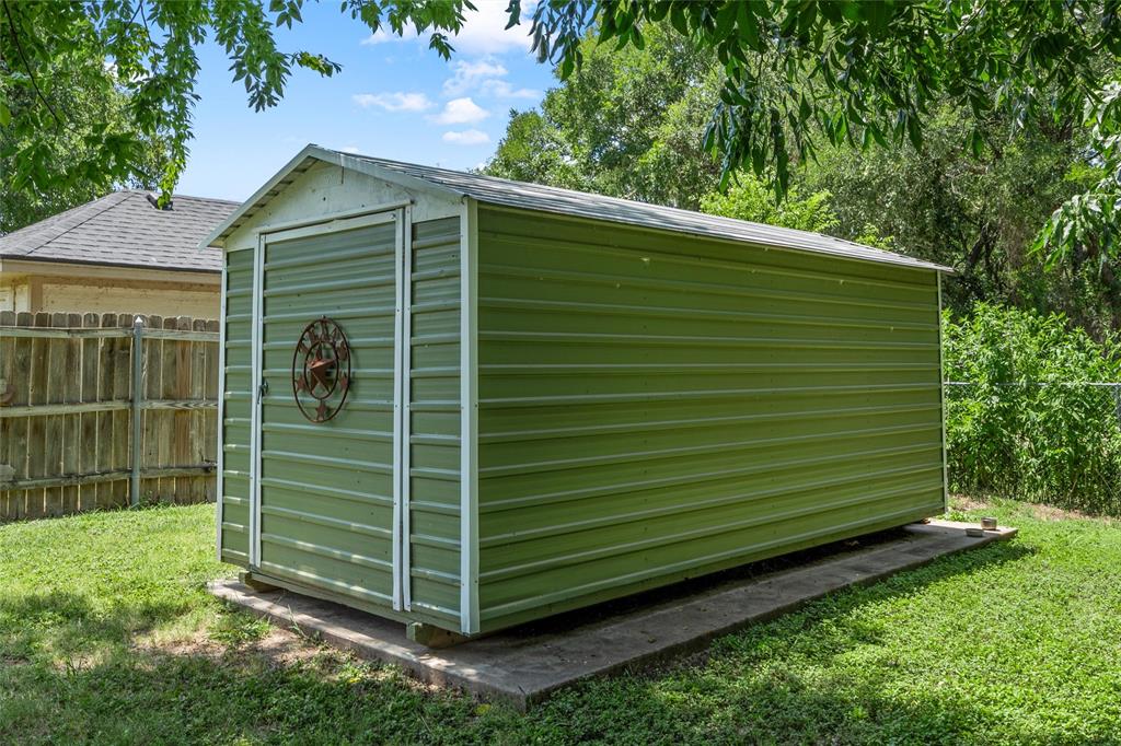 9408 Silverthorn Drive, Waco, TX 76708