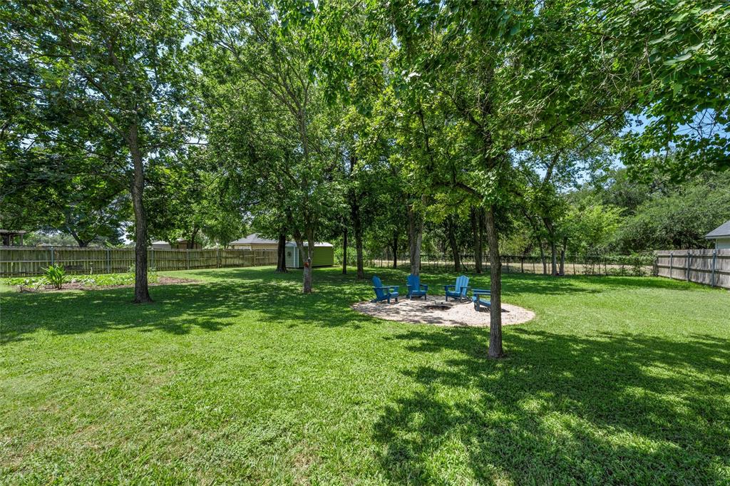 9408 Silverthorn Drive, Waco, TX 76708