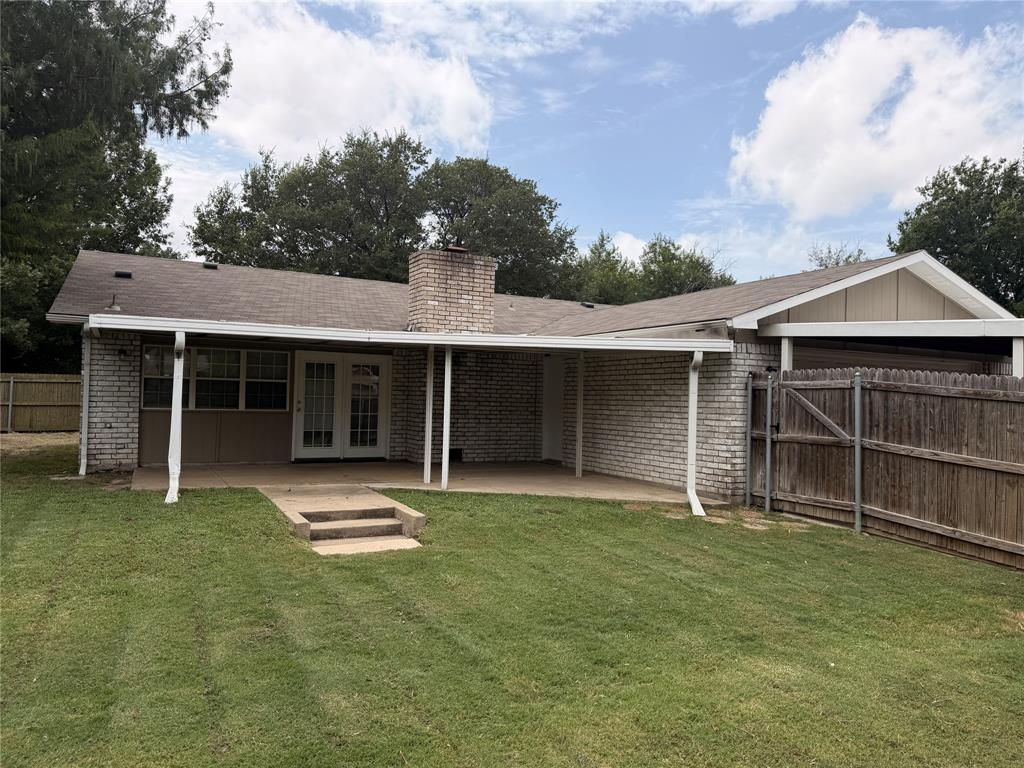 1914 Chisholm Trail, Grand Prairie, TX 75052