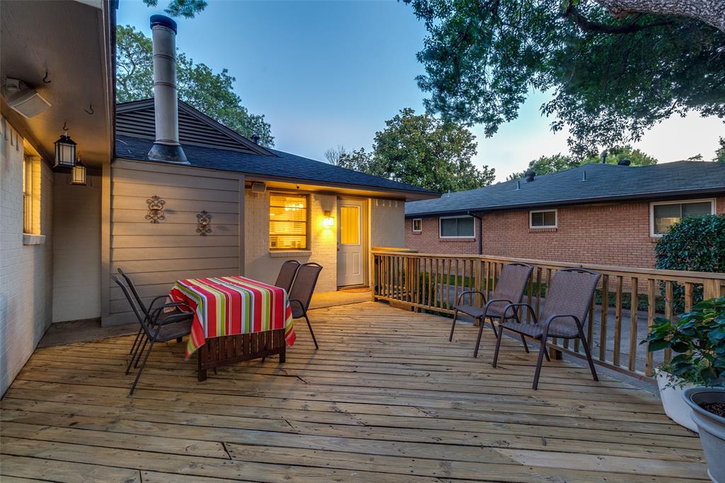Outdoor living space