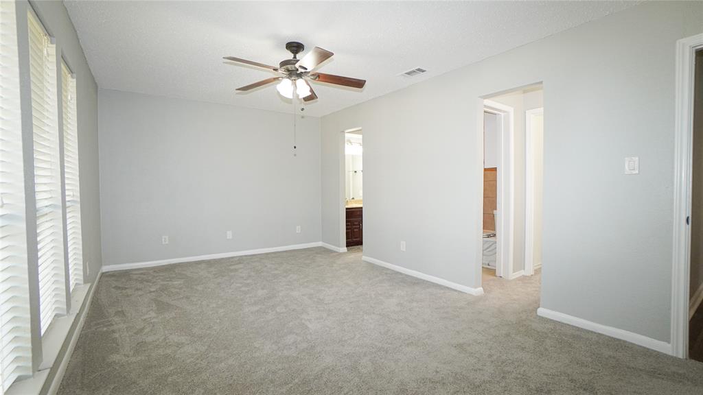 7113 Ridgeview Drive, Rowlett, TX 75089