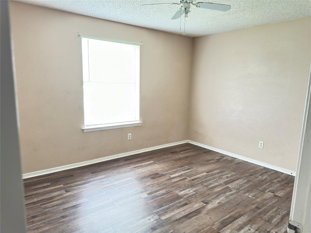 1444 Pinnacle Peak Drive, DeSoto, TX 75115
