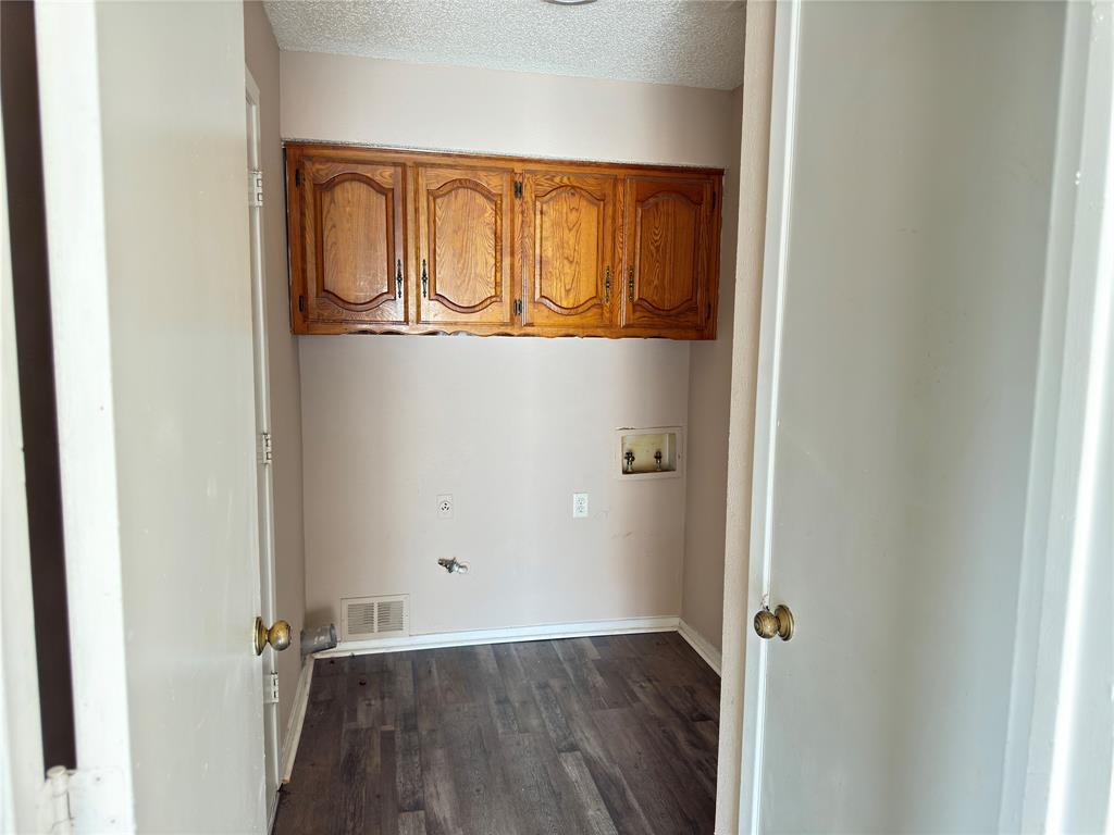 1444 Pinnacle Peak Drive, DeSoto, TX 75115
