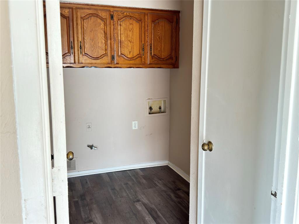 1444 Pinnacle Peak Drive, DeSoto, TX 75115