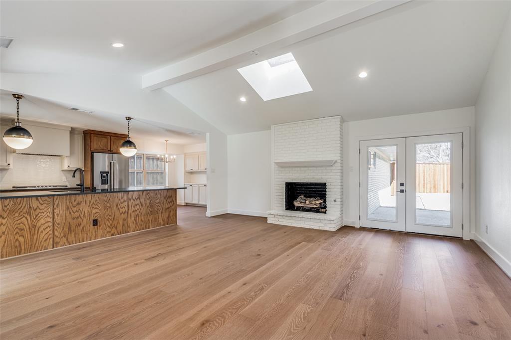 9035 Dunmore Drive, Dallas, TX 75231 9035 Dunmore Drive, Dallas, TX 75231