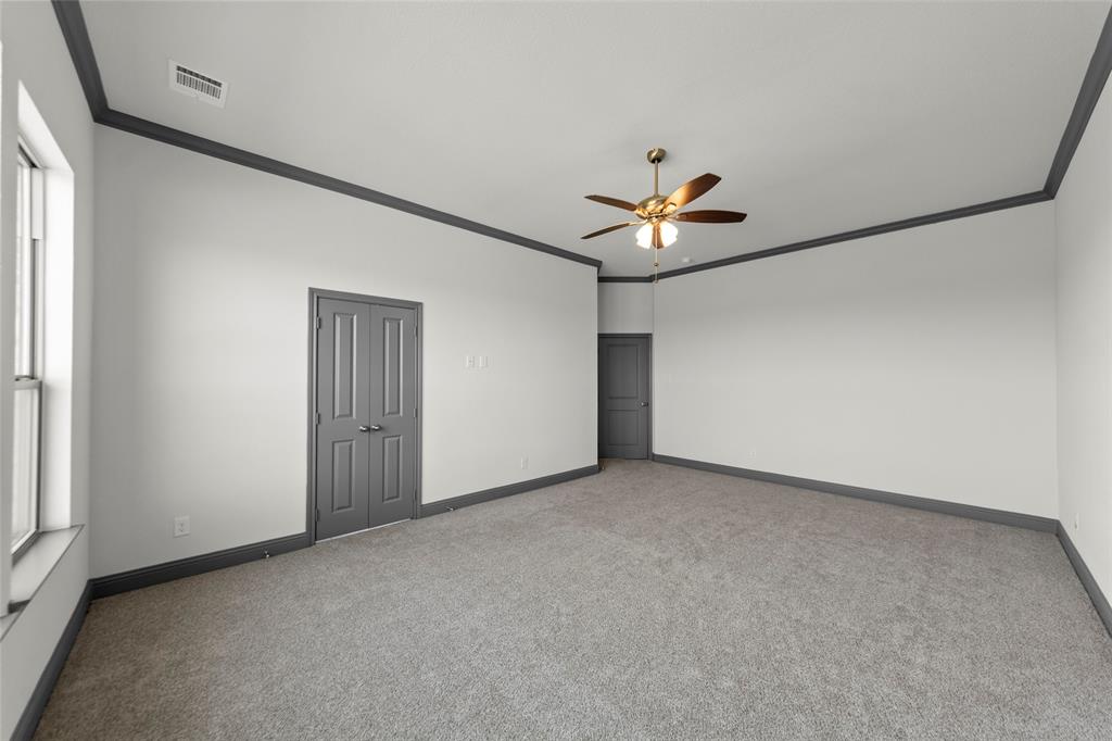 1121 CANYON LAKE Road, Wills Point, TX 75169