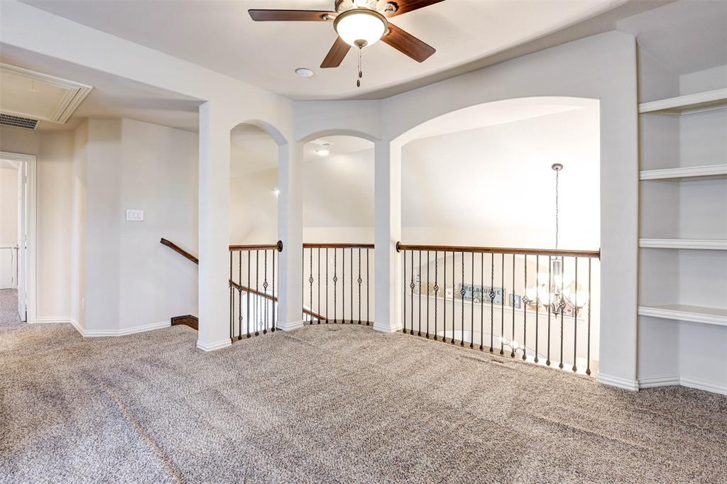 1612 Scarlet Crown Drive, Fort Worth, TX 76177