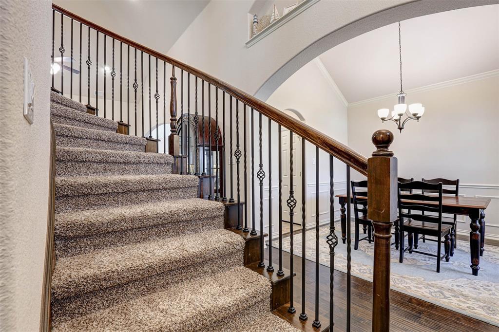 1612 Scarlet Crown Drive, Fort Worth, TX 76177