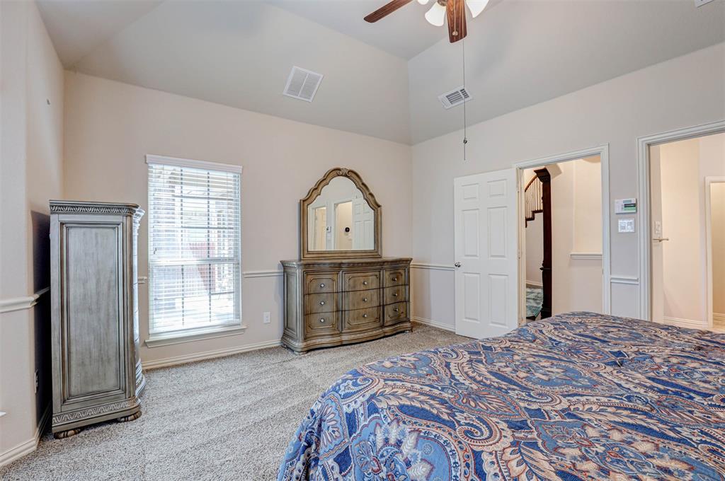 1612 Scarlet Crown Drive, Fort Worth, TX 76177