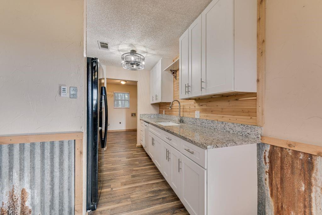 220 Crump Circle, Red Oak, TX 75154