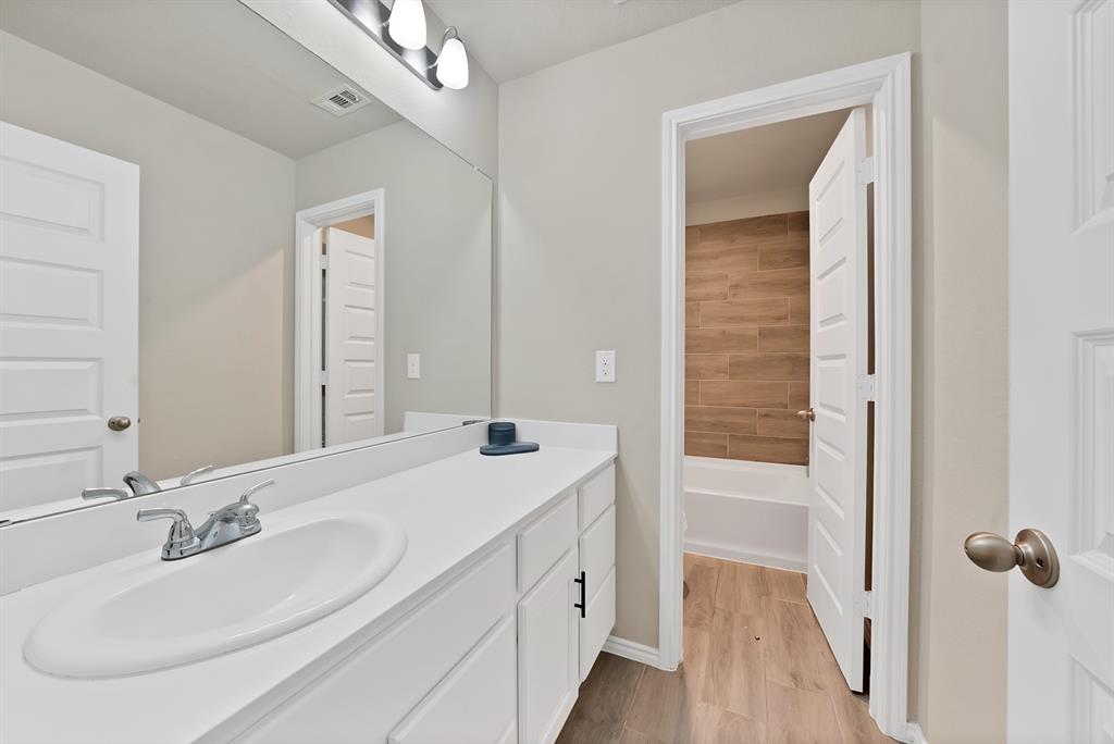 1705 Sculptor Court, Haslet, TX 76052