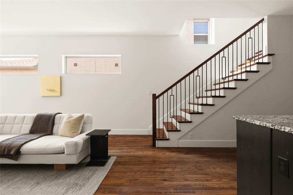 536 Shoreline Street, Plano, TX 75075 536 Shoreline Street, Plano, TX 75075