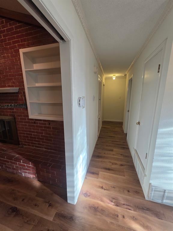 1914 Surrey Circle, Grand Prairie, TX 75050