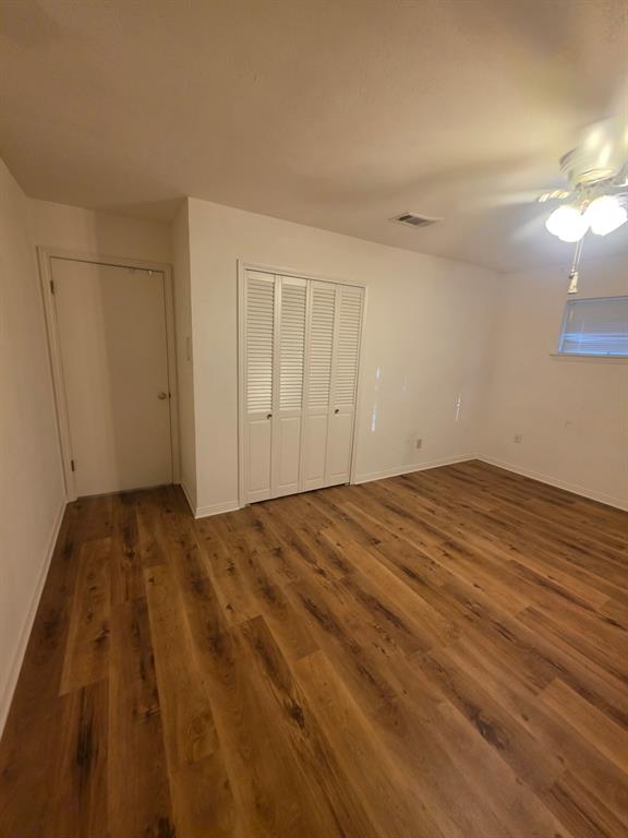 1914 Surrey Circle, Grand Prairie, TX 75050