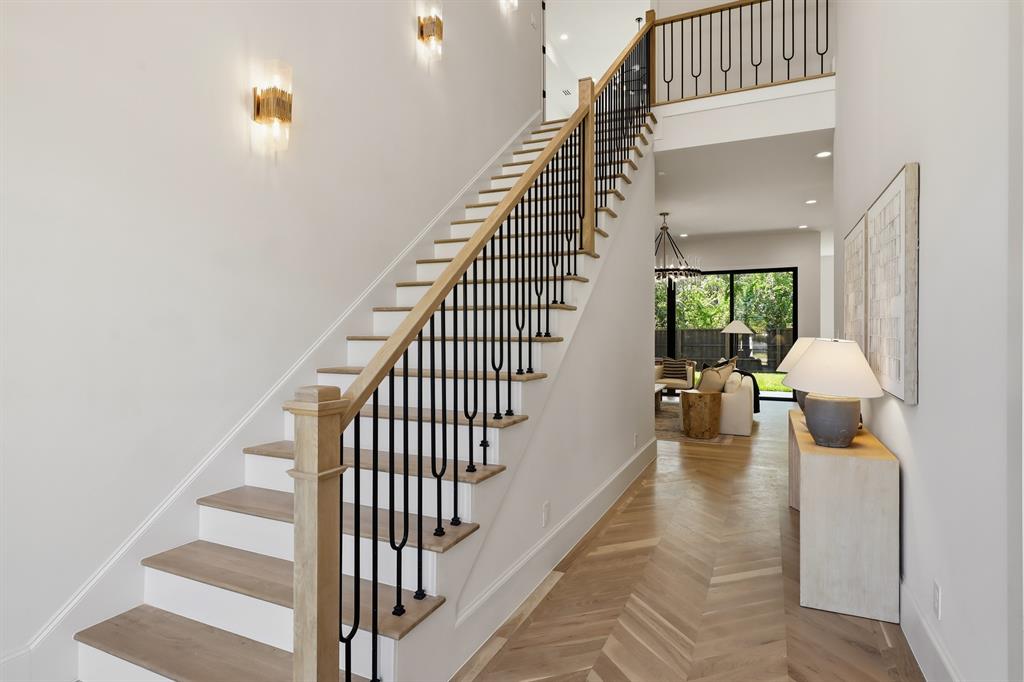 6984 Bob O Link Drive, Dallas, TX 75214