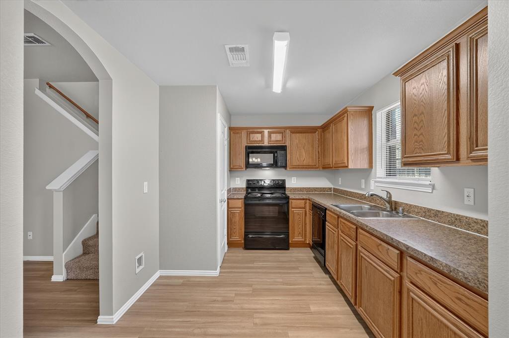 606 E College Street, Princeton, TX 75407