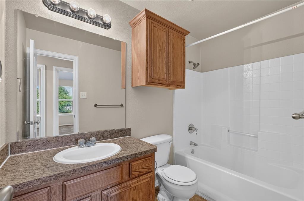606 E College Street, Princeton, TX 75407