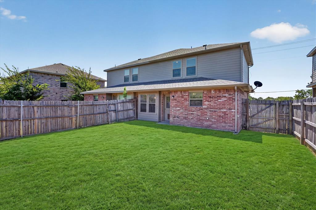 606 E College Street, Princeton, TX 75407