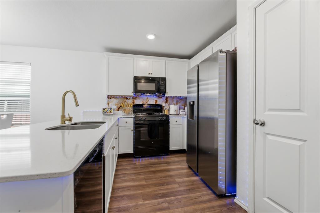 2915 Acacia Drive, Forney, TX 75126 2915 Acacia Drive, Forney, TX 75126