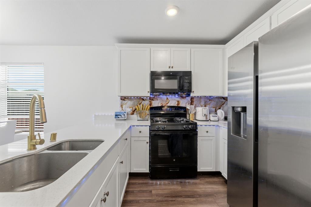 2915 Acacia Drive, Forney, TX 75126 2915 Acacia Drive, Forney, TX 75126